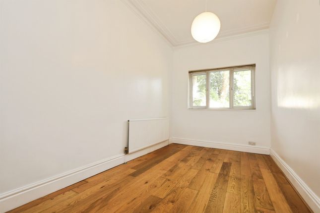 Flat 1, 17, Wake Green Road, BIRMINGHAM photo 4