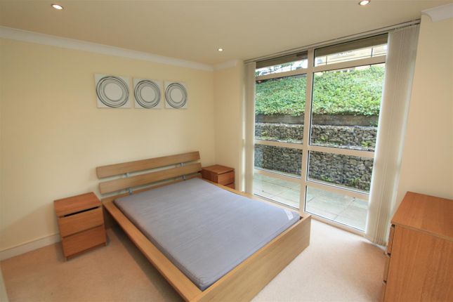 Bedroom1.Jpg