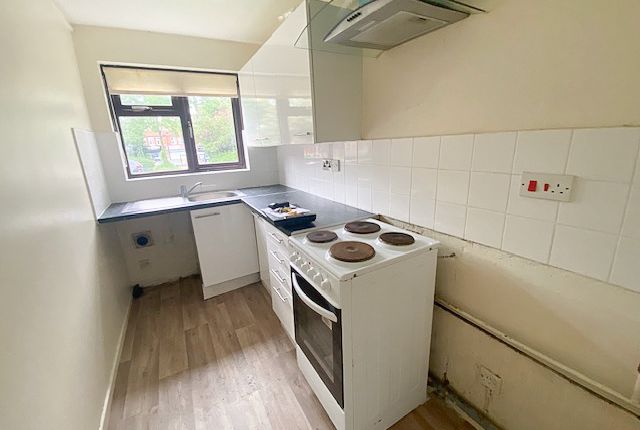 37, Grove Gardens, Birmingham photo 5