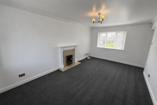 16, Browfield View, Keighley photo 2