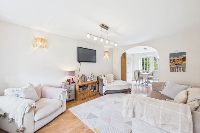 16 Crucian Way, Liverpool photo 4