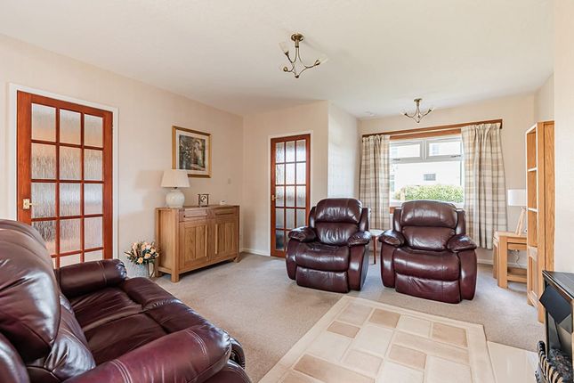 57, Moorfoot View, Bonnyrigg photo 2