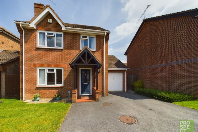 Detached house for sale in Francis Gardens, Warfield, Bracknell, Bracknell Forest