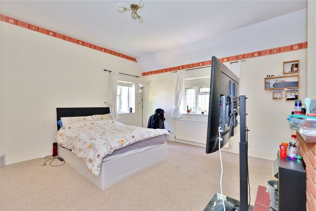 5 Pooks Hill,, Pembroke Road, Woking photo 4