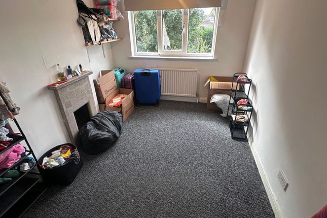 17, Ringwood Crescent, Nottingham photo 5