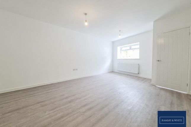 32a, Victoria Street, Dowlais photo 3