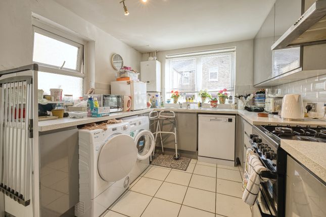 17, Marden Avenue, Ramsgate photo 3