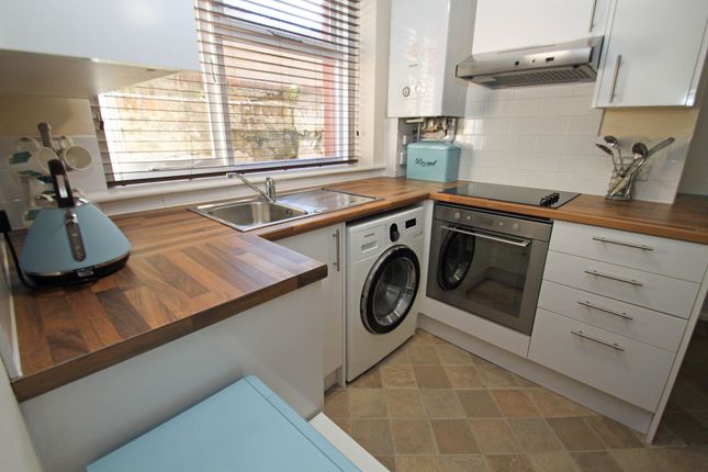 Flat 5, 2 Carlton Road, Bournemouth photo 2