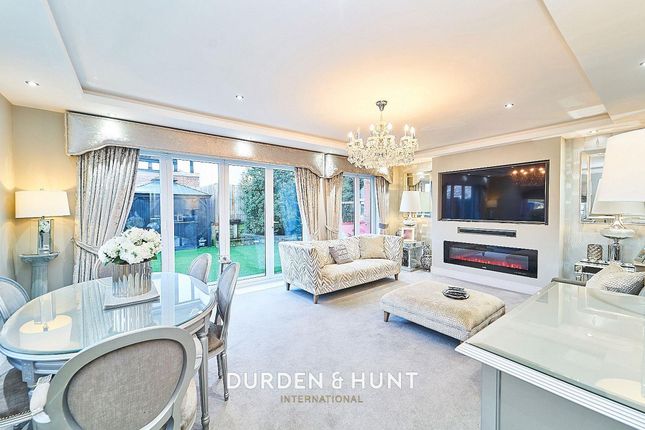 2a Mount Pleasant Road, Chigwell photo 3