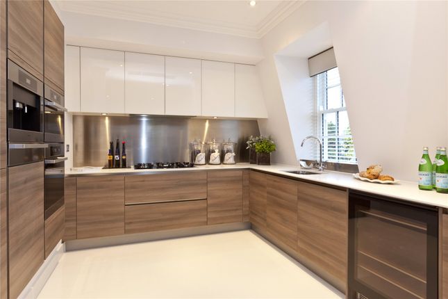 Flat for sale in Leopold Court, Princess Square, Esher, Surrey
