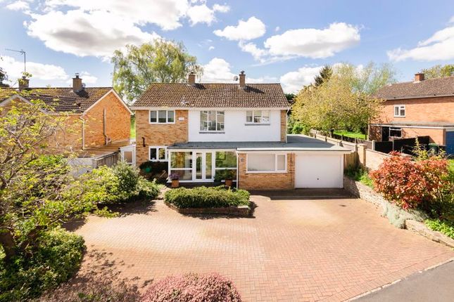 Detached house for sale in Norwood Avenue, Southmoor, Abingdon