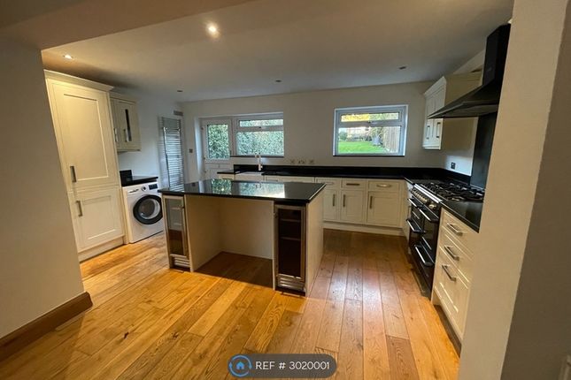 Priory Road, Reigate photo 4