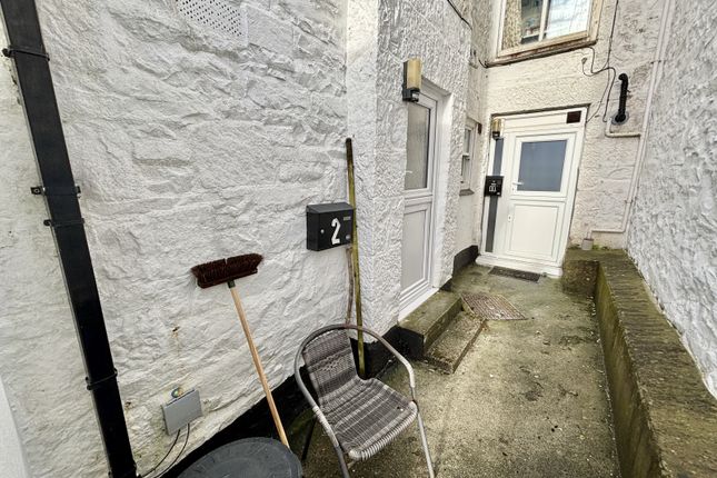 Flat 2, 5 Penare Road, Penzance photo 5