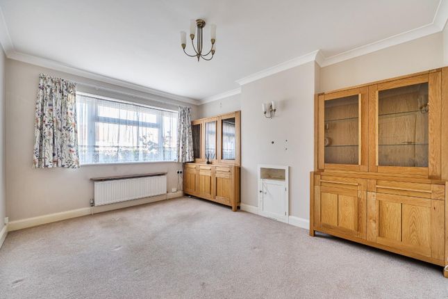 154, Bramdean Crescent, London photo 2