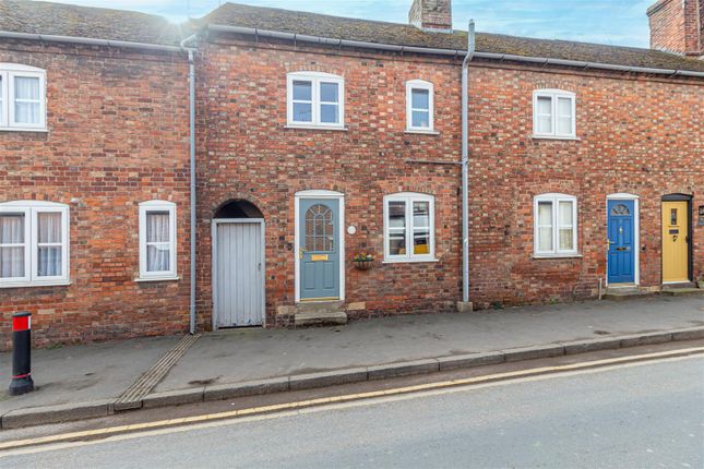Thumbnail Property for sale in Newlands, Pershore