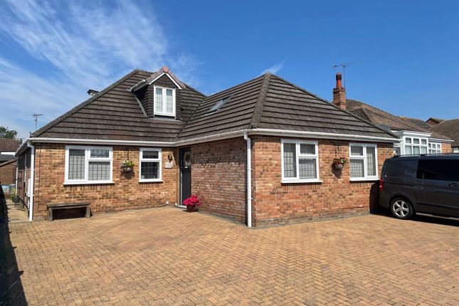 Thumbnail Detached bungalow for sale in Hawkwell Estate, Old Stratford, Milton Keynes