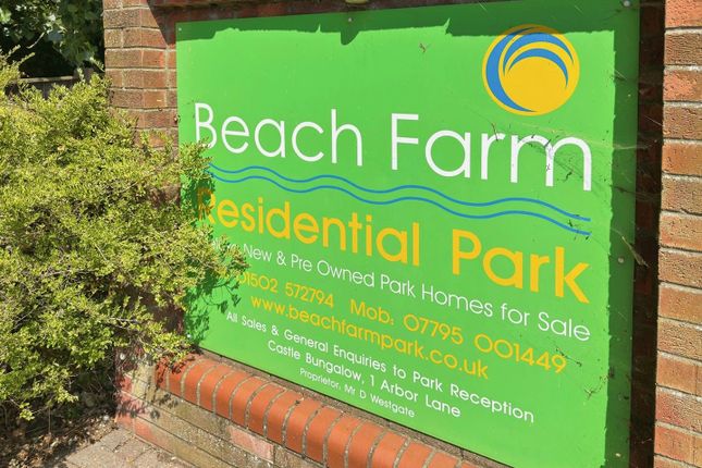 57, Beach Farm Park, Lowestoft photo 3