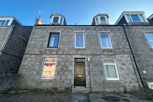 Flat to rent in Claremont Street, The City Centre, Aberdeen AB10