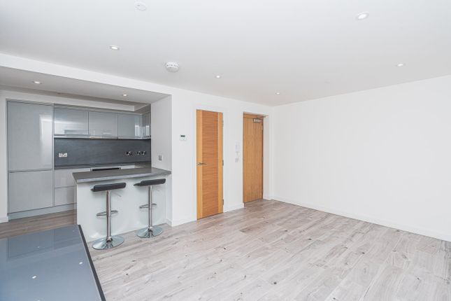 86d, High Street, Cowdenbeath photo 3