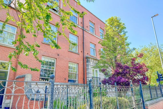 6 Fern Bank, Wakefield photo 4