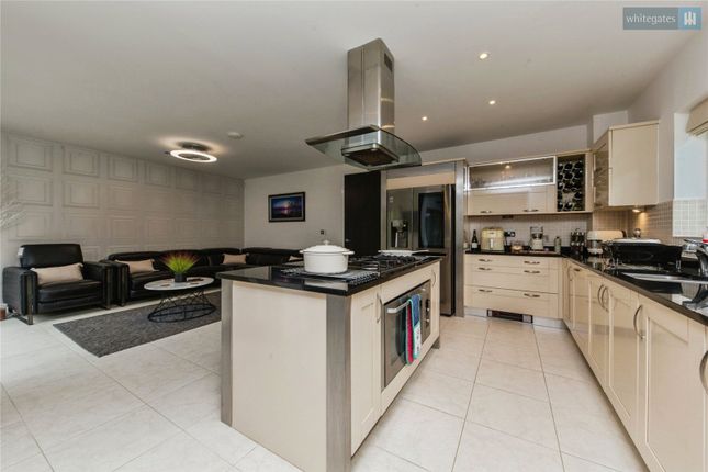 26, Wychwood Park, Weston photo 3