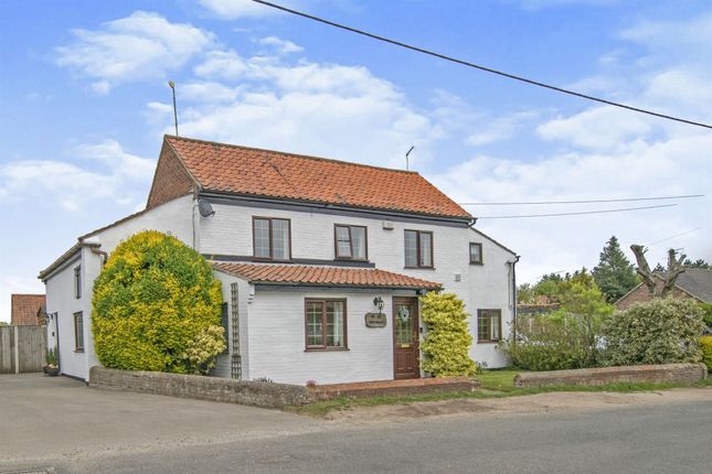 Thumbnail Cottage for sale in Happisburgh Road, White Horse Common, North Walsham