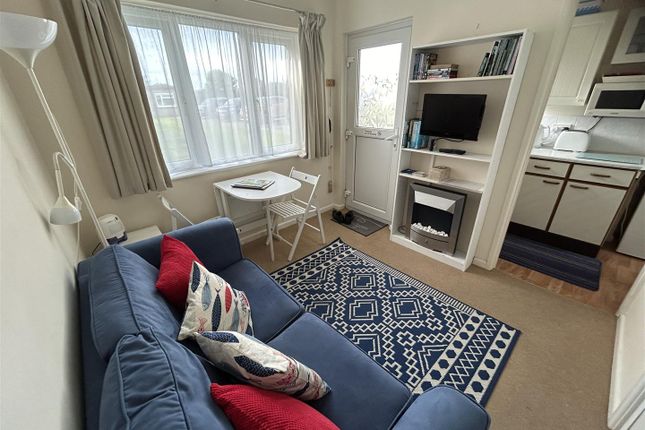 The Burrow, 2 Trevelyan Holiday Homes, Predannack, The Lizard photo 2