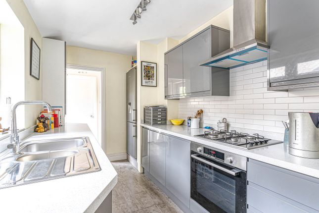 60, Felix Road, Ealing photo 4