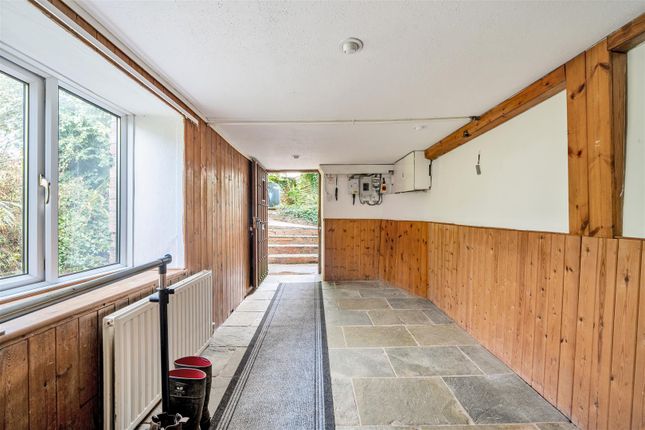 Cotton Heath House, Way Village, Tiverton photo 2