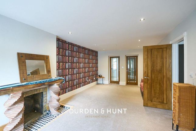 4 Ripley View, Loughton photo 4