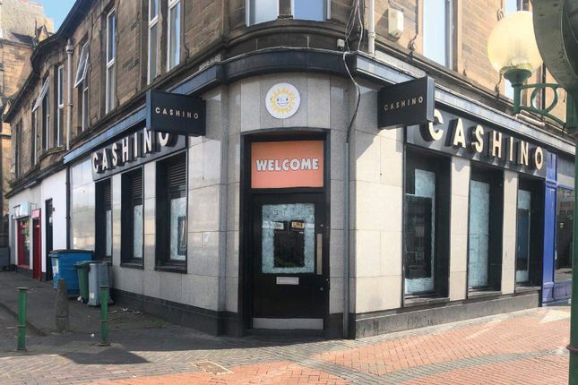 Retail premises to let in La Porte Precinct, Grangemouth