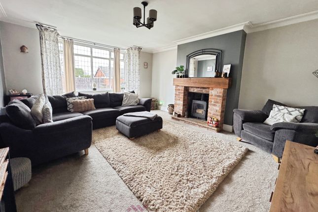 1, Inglenook Drive, Doncaster photo 4