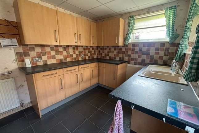 8, Thatchers Corner, Leicester photo 3