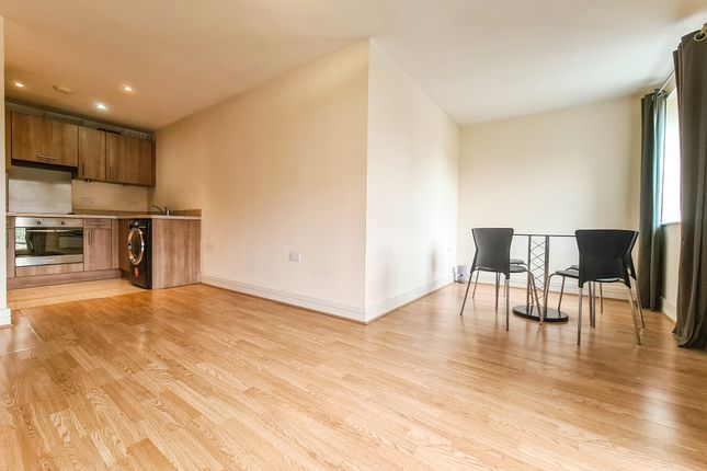 21, Peaberry Court, Greyhound Hill, Hendon photo 3