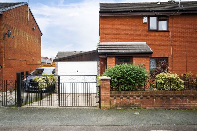 32 Pine Street South, Bury photo 2