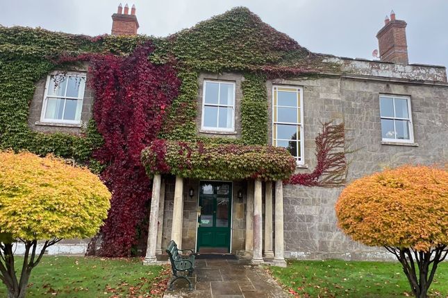 2-bed house on 21, Shaftesbury, £1,000/mo