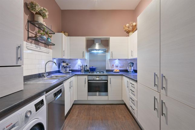 27 Darwin Court, Sherwood Way, Epsom photo 4