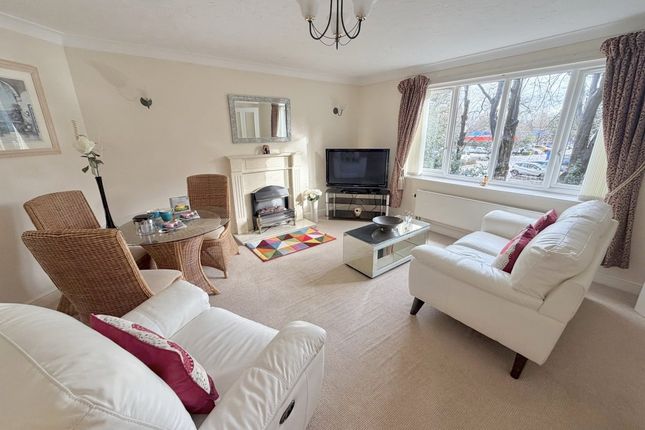 Flat 9 Melton Court, Lindsay Road, Poole photo 2