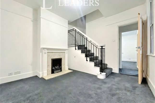7, Dennett Road, Croydon photo 3