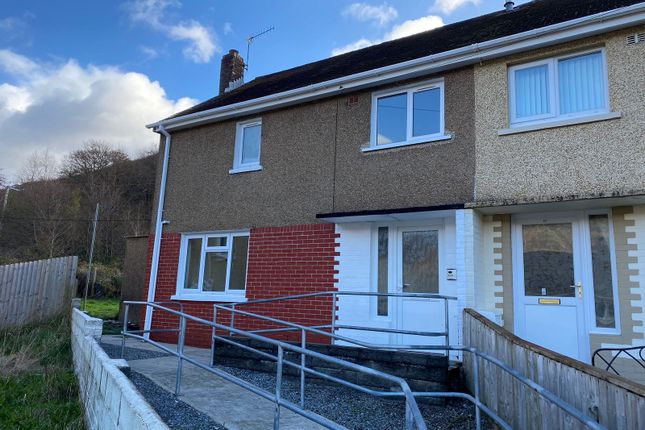 Thumbnail Property for sale in Llys Dwfnant, Melincourt, Neath, Neath Port Talbot.