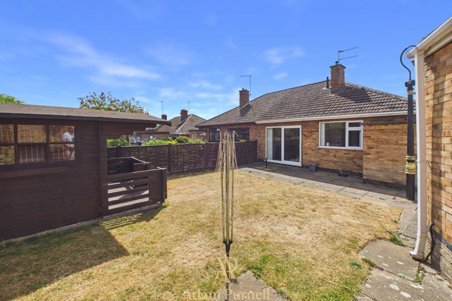 111 Cedar Road, Leicester photo 4