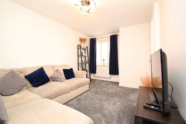 43, Martin Hunt Drive, Colchester photo 3
