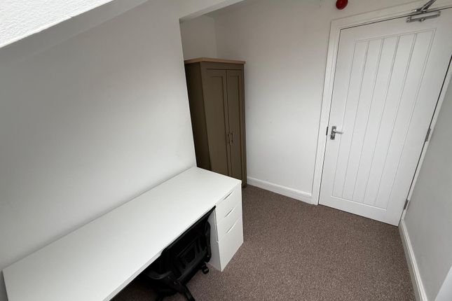 4, Nottingham photo 3