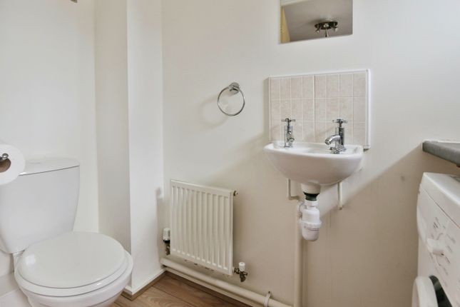 Terraced house for sale in Sandwell Park, Kingswood, Hull