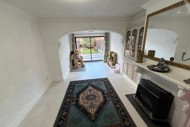 134 Flaxley Road, Birmingham photo 3
