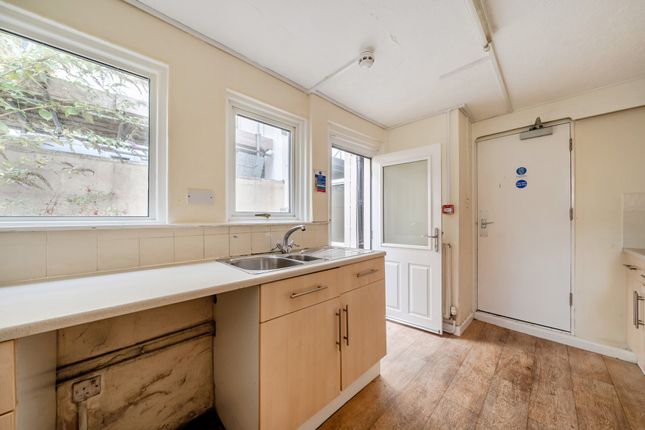 5, Luscombe Terrace, Devon photo 4