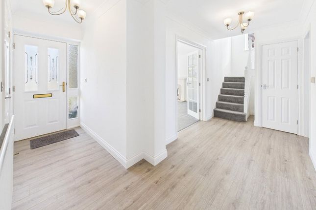 8, Beaufort Close, Weston-super-Mare photo 2