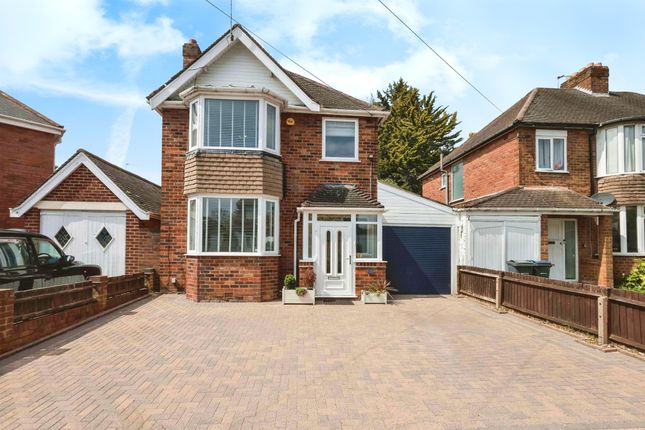 Thumbnail Detached house for sale in Heythrop Grove, Moseley, Birmingham