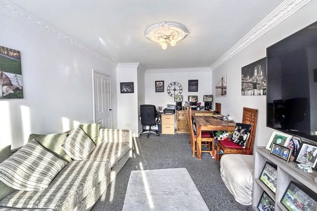 15, Moorland Court, Bedlington photo 3