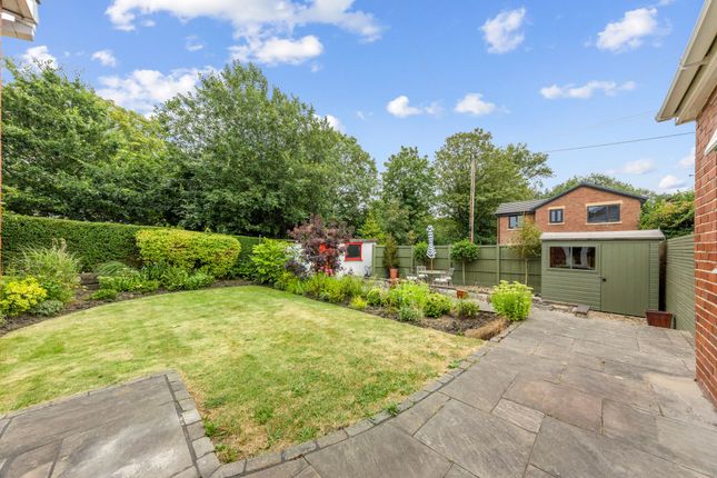 18 Hurst Mill Lane, Warrington photo 4
